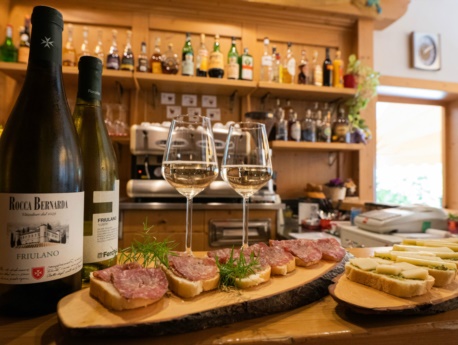 Bar albergo Dolomiti Claut 